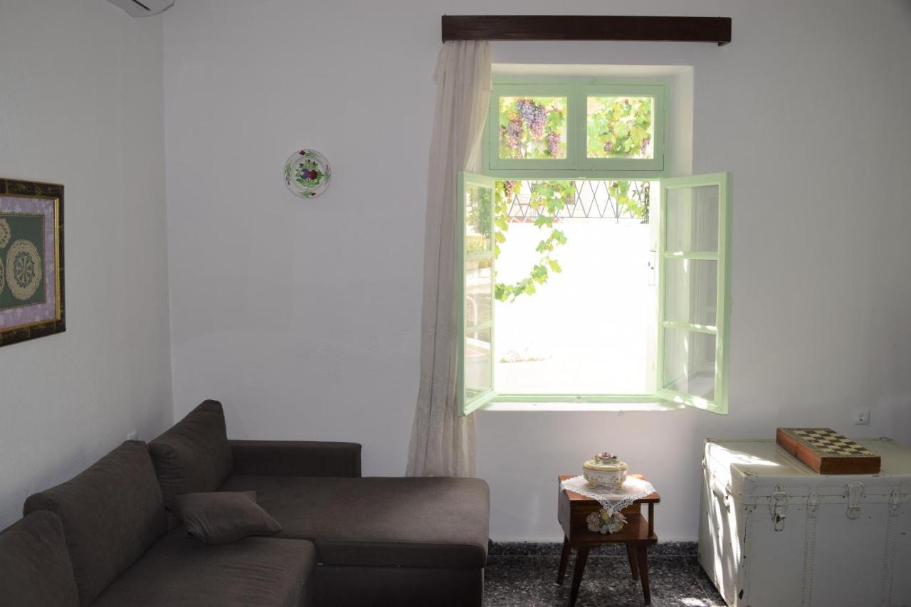 Village Home In Paradisi  Екстер'єр фото