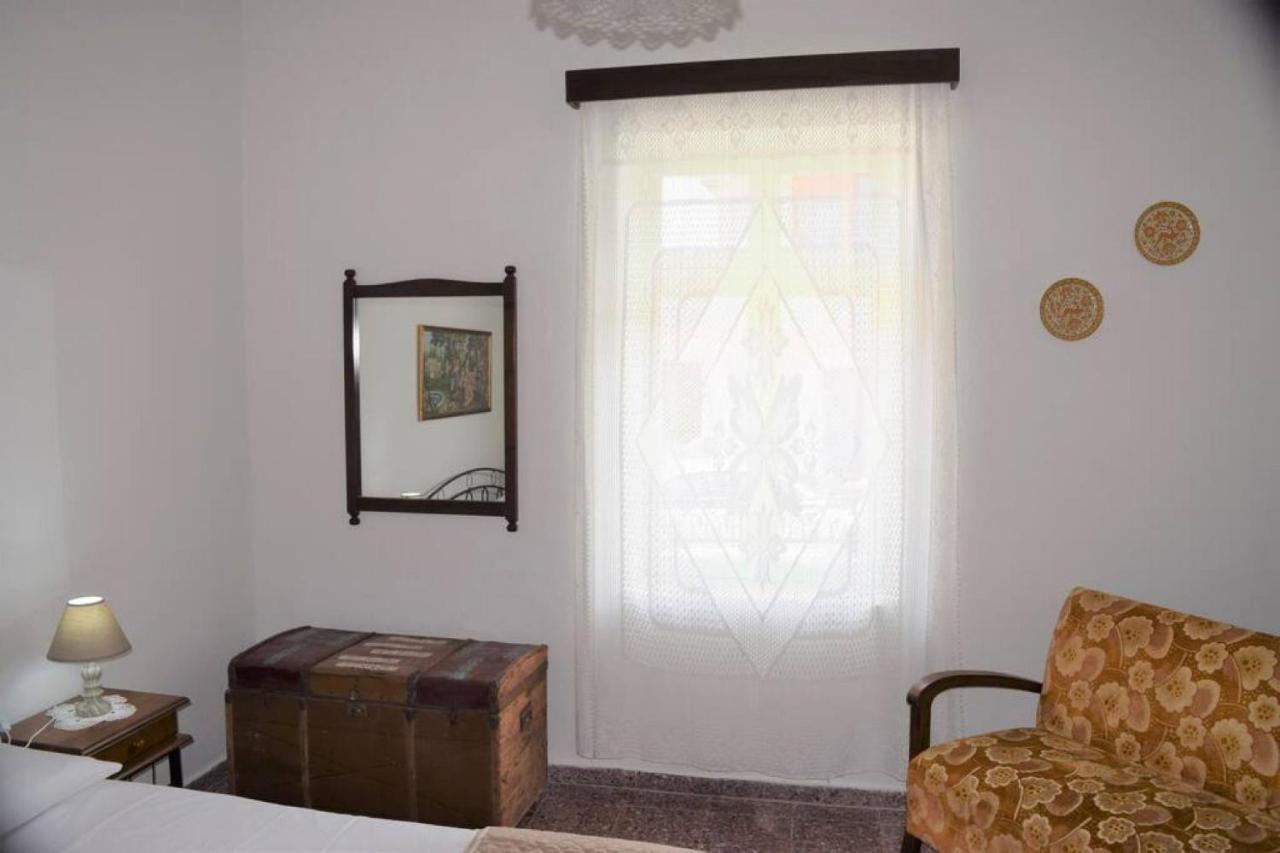 Village Home In Paradisi  Екстер'єр фото